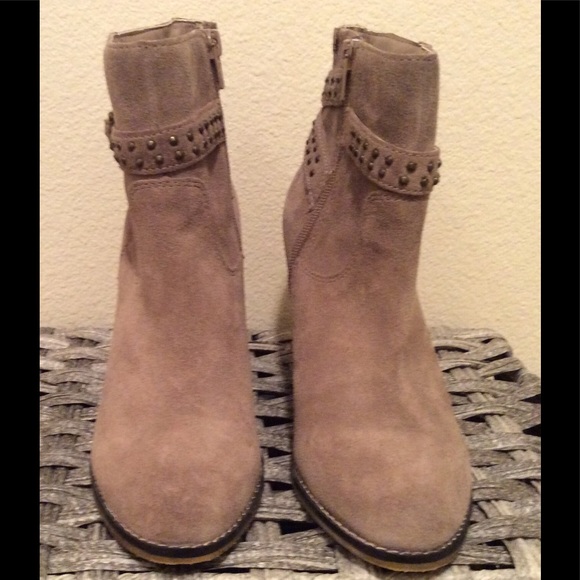 Bakers taupe leather ankle boots with detail. - Picture 2 of 5